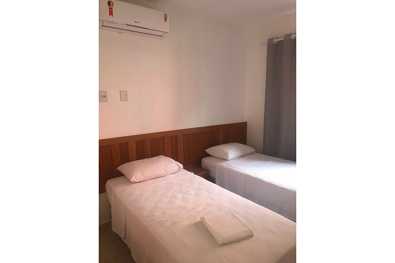 K-101 - Apartamento térreo com jardim em Monte Gordo - regiã