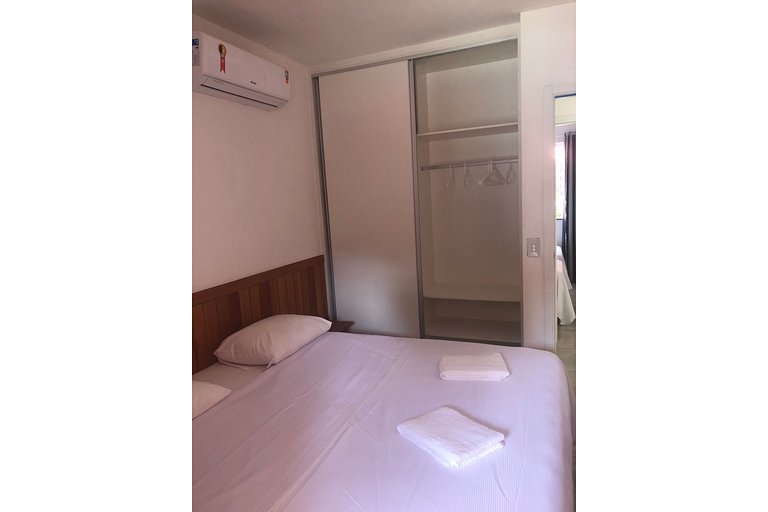 K-101 - Apartamento térreo com jardim em Monte Gordo - regiã